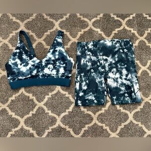 Fabletics sports bra and leggings